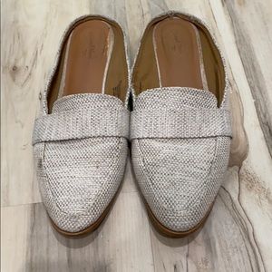 EUC Universal Threads Backless Loafers Size 8.5
